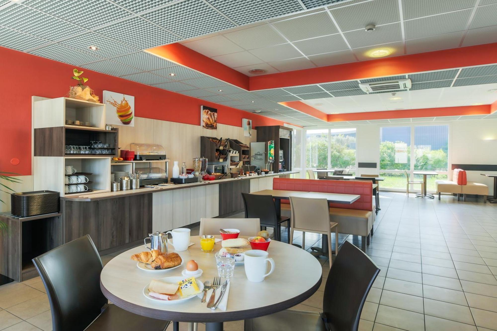 Ace Hotel Creutzwald Saint Avold Екстер'єр фото